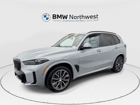 New 2026 BMW X5 xDrive40i w/ M Sport Package AWD/4WD image 1