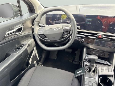 New 2026 Kia Sportage LX AWD/4WD image 10