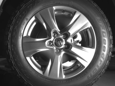Used 2025 Toyota RAV4 LE AWD/4WD image 13
