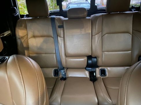 Used 2020 Jeep Gladiator Rubicon image 18