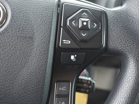 Used 2023 Toyota Tacoma SR image 18