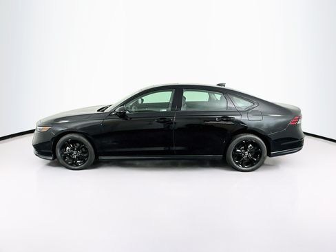 Used 2025 Honda Accord SE image 4