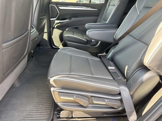 Used 2025 Cadillac Escalade Sport w/ LPO, ONYX Package AWD/4WD image 15