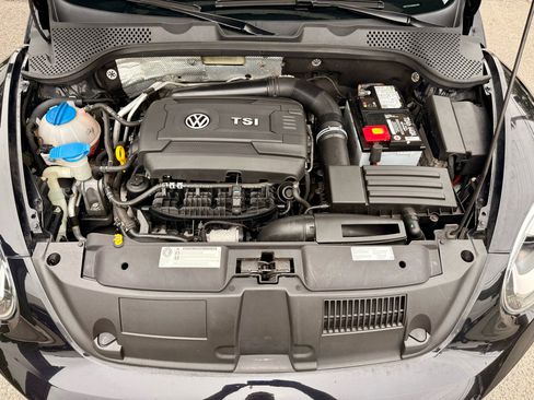 Used 2014 Volkswagen Beetle R-Line image 22