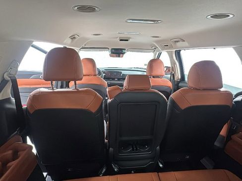 New 2026 Kia Carnival EX image 22