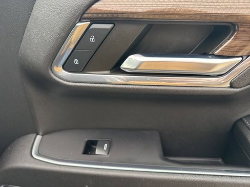 Used 2023 Chevrolet Silverado 1500 LT image 43