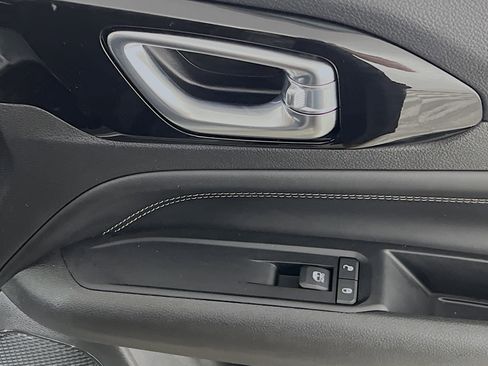 Used 2022 Jeep Compass Altitude image 32