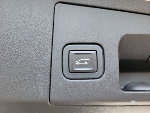 Used 2019 Cadillac XT5 Luxury image 13