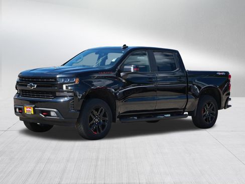 Used 2022 Chevrolet Silverado 1500 RST w/ Redline Edition AWD/4WD image 3