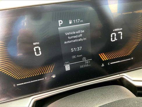 Used 2024 Kia Sorento S FWD image 21