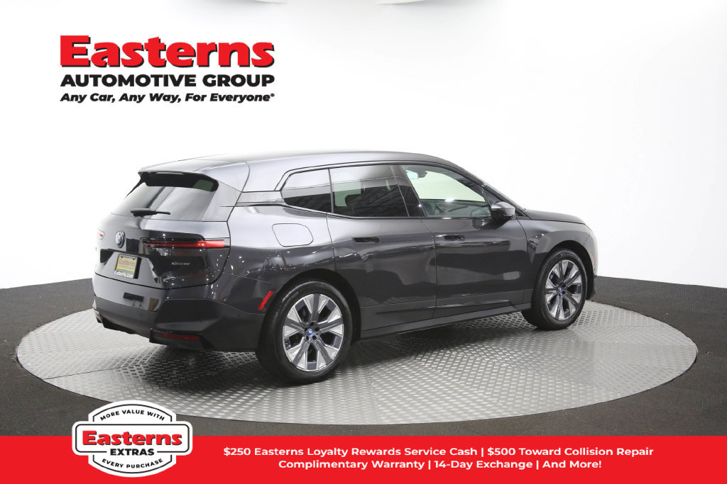 Used 2024 BMW iX xDrive50 AWD/4WD image 42