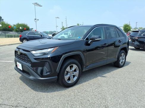 Used 2023 Toyota RAV4 XLE w/ Convenience Package AWD/4WD image 8