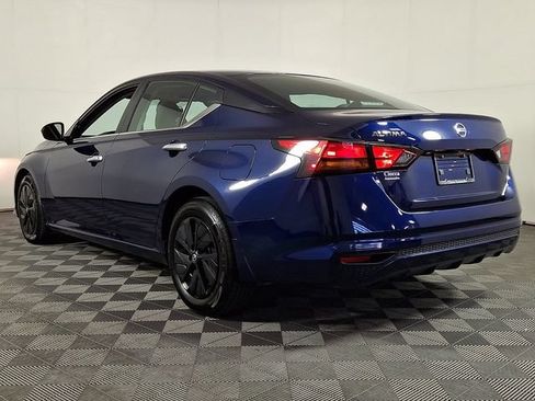 Used 2022 Nissan Altima 2.5 S FWD image 7
