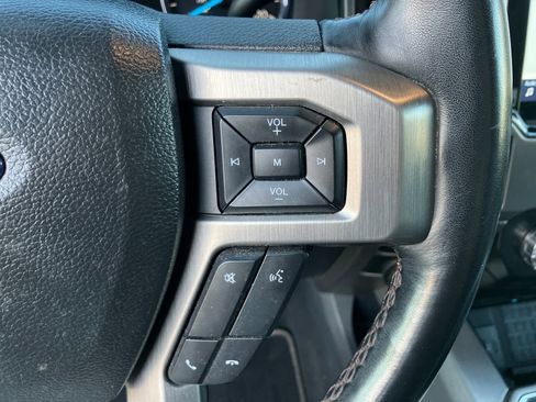 Certified 2022 Ford F250 Platinum w/ FX4 Off-Road Package image 18