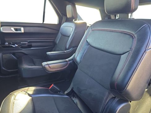 Used 2023 Ford Explorer ST-Line image 14