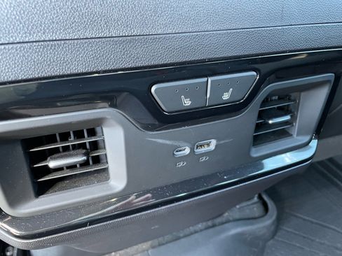 Used 2024 Chevrolet Silverado 1500 ZR2 image 16