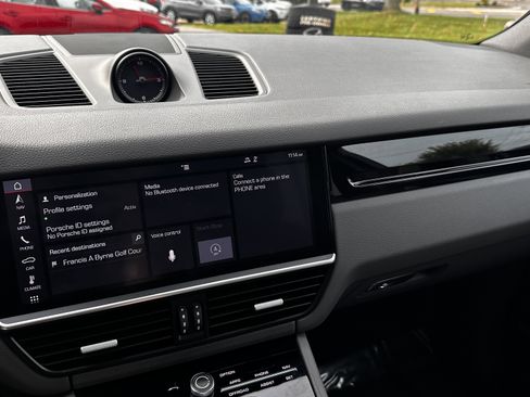 Used 2019 Porsche Cayenne image 26