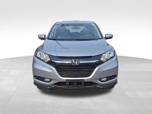 Used 2018 Honda HR-V EX image 2