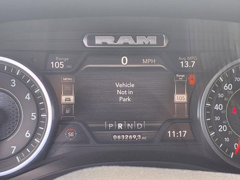 Used 2024 RAM 1500 Laramie image 13