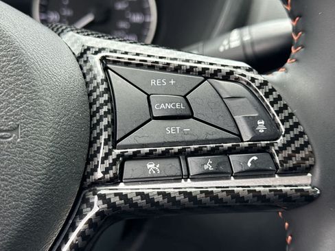 Used 2025 Nissan Sentra SR w/ Midnight Edition FWD image 31