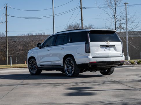 Used 2025 Cadillac Escalade Sport Platinum w/ LPO, Floor Liner Package image 5