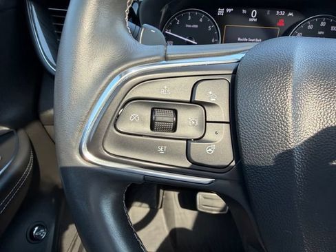 Used 2023 Buick Envision Essence w/ Sport Touring Package AWD/4WD image 25