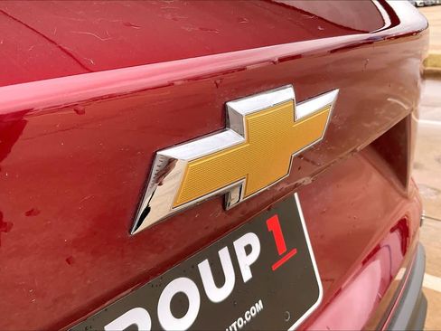 Certified 2025 Chevrolet Trax LT image 30