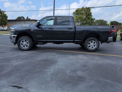 Used 2025 RAM 2500 Big Horn AWD/4WD image 5