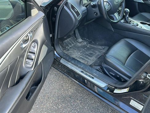 Used 2017 INFINITI Q50 3.0t Premium w/ Driver Assistance Package image 19