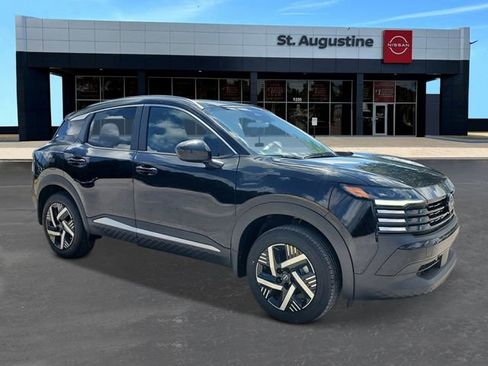 New 2026 Nissan Kicks SV w/ SV Premium Package image 2