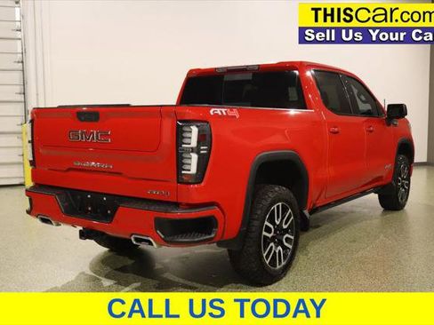 Used 2021 GMC Sierra 1500 AT4 w/ AT4 Value Package AWD/4WD image 8