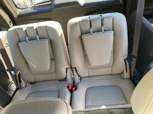 Used 2013 Ford Explorer XLT image 15