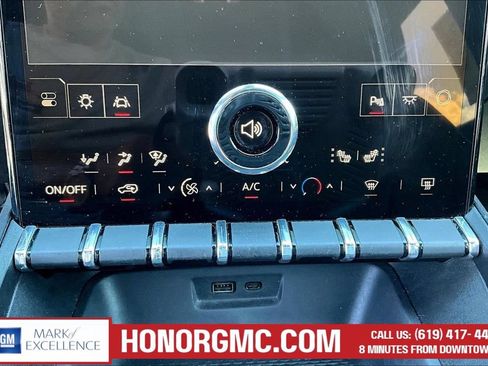 Used 2025 GMC Terrain Elevation AWD/4WD image 15