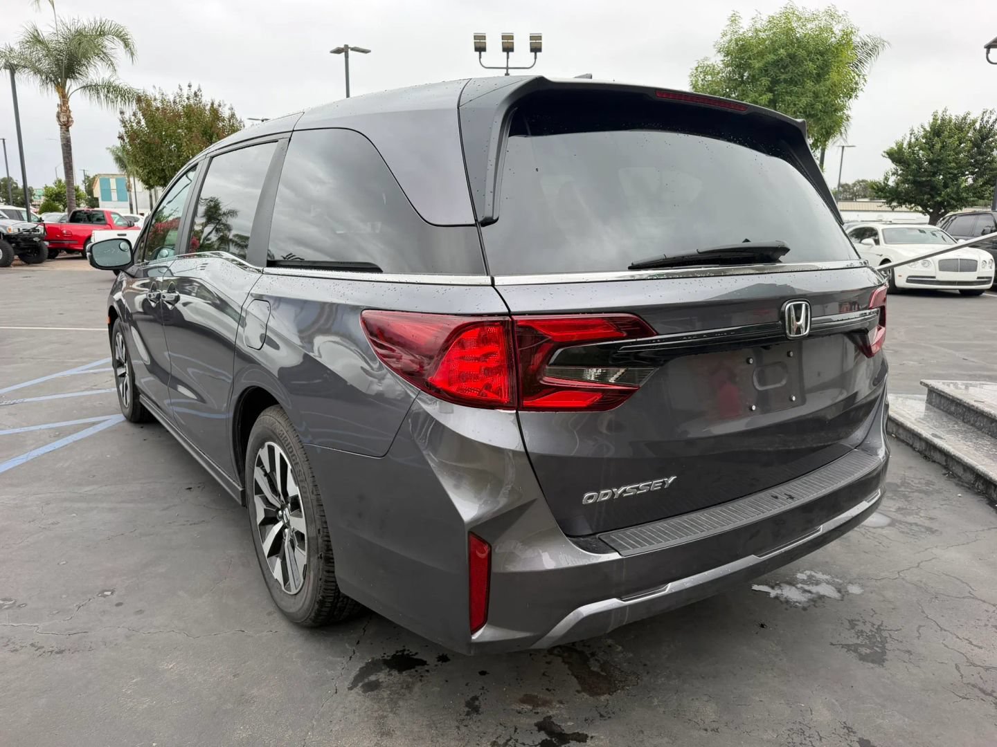 Used 2026 Honda Odyssey EX-L image 8