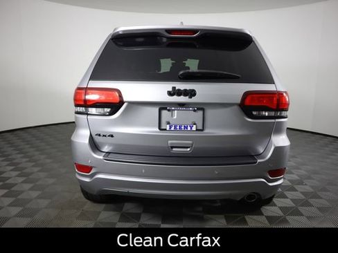 Used 2019 Jeep Grand Cherokee Laredo AWD/4WD image 5
