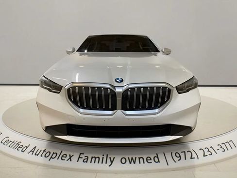 Used 2024 BMW 530i RWD image 8