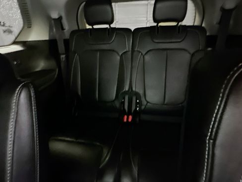 Used 2021 Jeep Grand Cherokee L Limited image 27