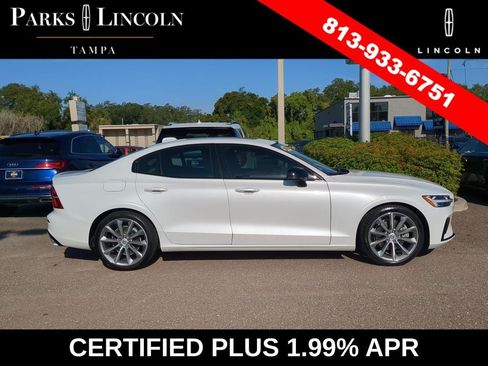 Used 2021 Volvo S60 T5 Momentum w/ Premium Package AWD/4WD image 3