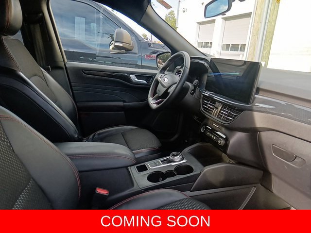 Used 2024 Ford Escape ST-Line w/ Tech Pack #1 AWD/4WD image 10