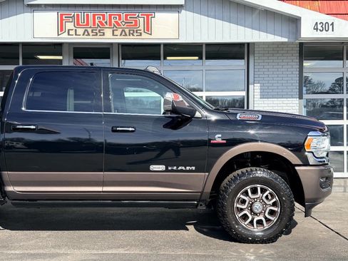 Used 2020 RAM 2500 Limited image 12