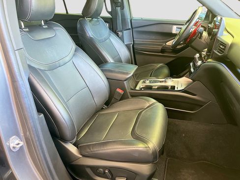Used 2022 Ford Explorer ST w/ Equipment Group 401A AWD/4WD image 30