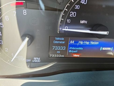 Used 2017 Cadillac XT5 Luxury w/ Driver Awareness Package FWD image 22