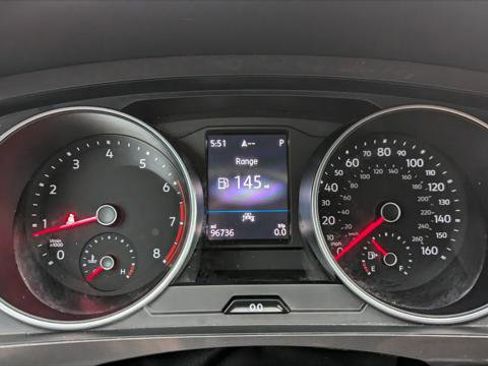 Used 2021 Volkswagen Tiguan SE R-Line image 24