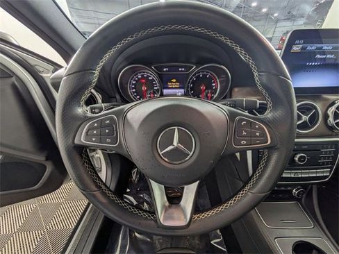 Used 2018 Mercedes-Benz GLA 250 GLA 250 image 18