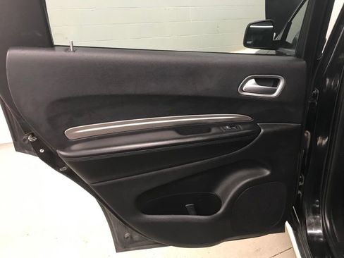 Used 2020 Dodge Durango SXT image 24