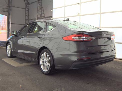 Used 2019 Ford Fusion SE image 9