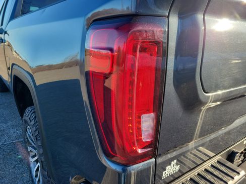 Used 2021 GMC Sierra 1500 AT4 image 11