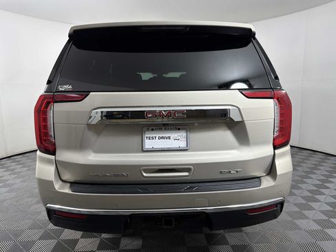 Used 2021 GMC Yukon XL SLT w/ SLT Luxury Plus Package AWD/4WD image 5