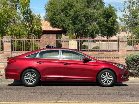 Used 2016 Hyundai Sonata SE image 9