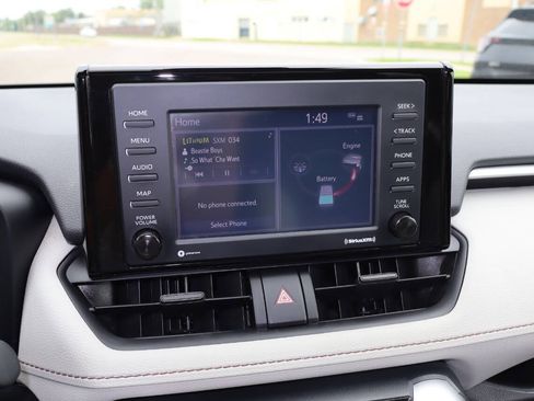 Used 2022 Toyota RAV4 XLE w/ Convenience Package AWD/4WD image 19
